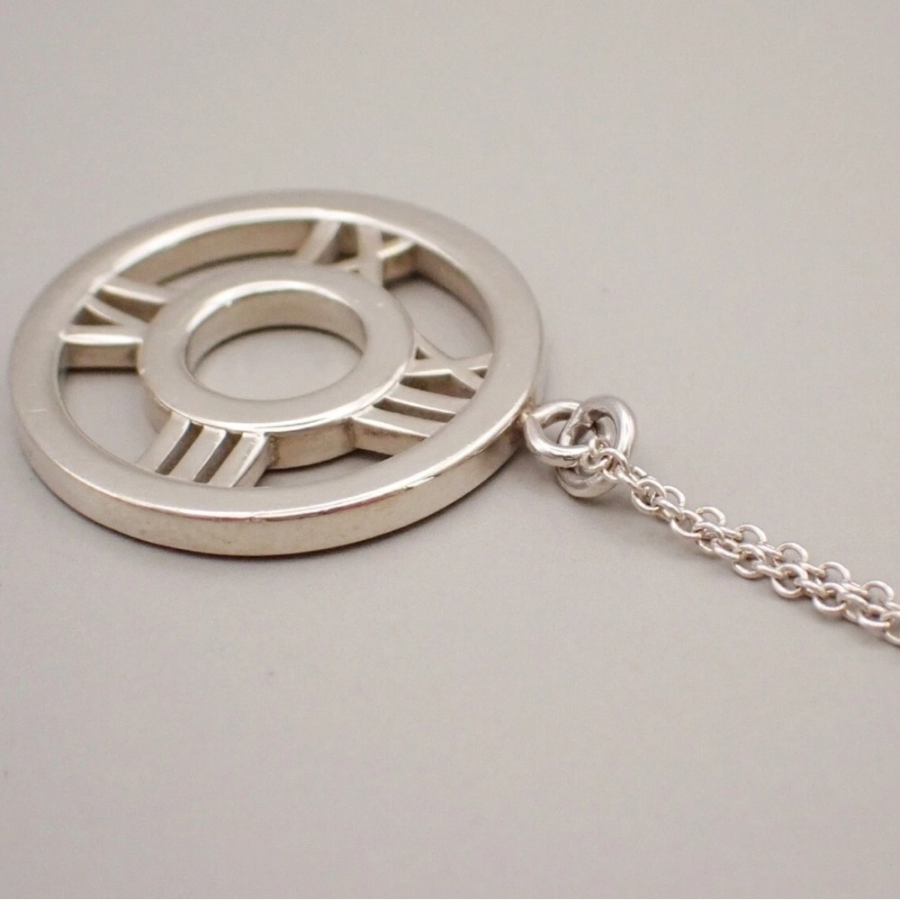 [Tiffany & Co.] Atlas Opan Medallion Clock Roman Numeral Chain Necklace Silver - Picture 10 of 16